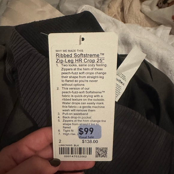 NWT Ribbed Softstreme Zip-Leg High-Rise
Cropped Pant 25" - Picture 3 of 3